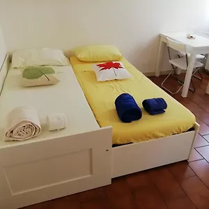 Over The Rainbow - Cozy Studio In The Centre Of Ferrara
