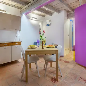 Mignon Lilac House Ferrara